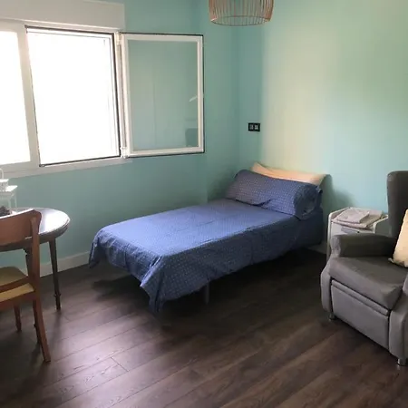 Chari Suites Homestay Malaga