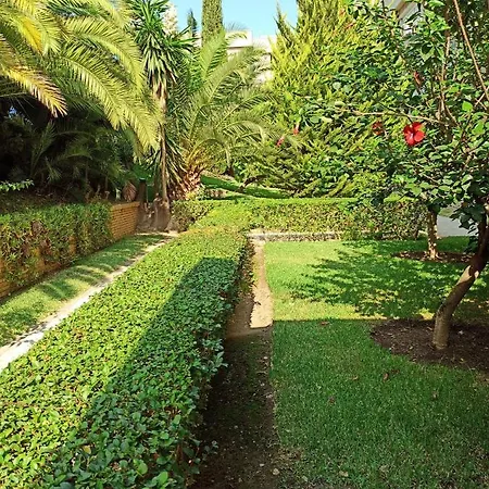 Chari Suites Homestay Malaga
