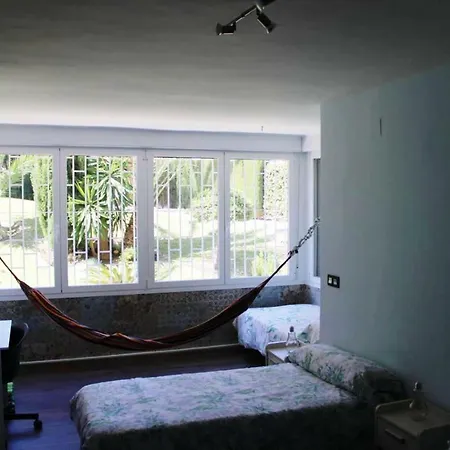 Homestay Chari Suites *