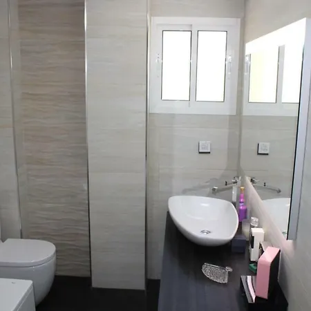 Chari Suites *